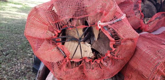 FIREWOOD BAGGED OAK and PECAN SPLIT