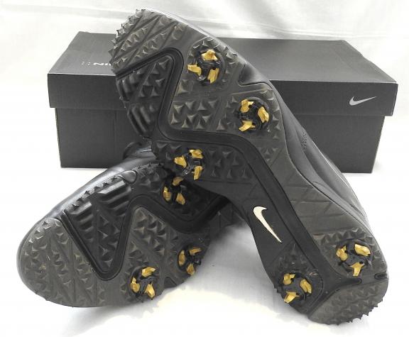 Nike Air Rival III