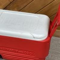 Igloo wheelie Cooler for sale in Newton NJ by Garage Sale Showcase member Mcnglen, posted 08/14/2023