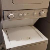 G E stand up washer and dryer for sale in Batesville AR by Garage Sale Showcase member Jesus777666, posted 02/05/2022