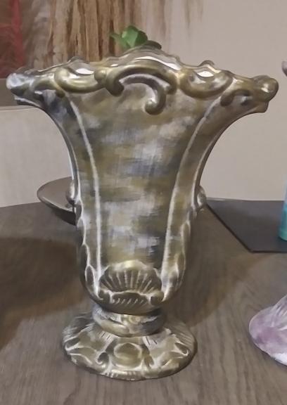 Ceramic Vase for sale in Franklin Parish LA