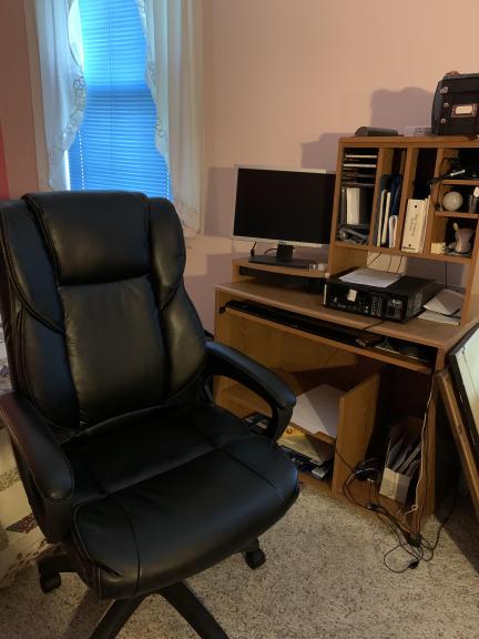 Computer desk for sale in Bensalem PA