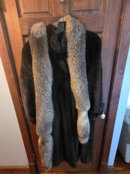 Mink coat for sale in Mount Vernon OH