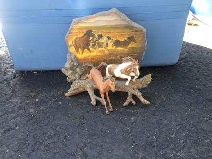 Horse plaque with two stallions for sale in Salem County NJ