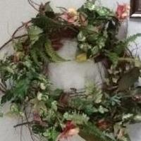 Huge grapevine wreath for sale in Norwalk OH by Garage Sale Showcase Member Mscreativity