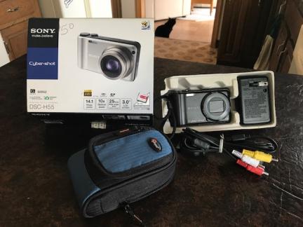 Kodak & Sony Cameras for sale in LANSING MI