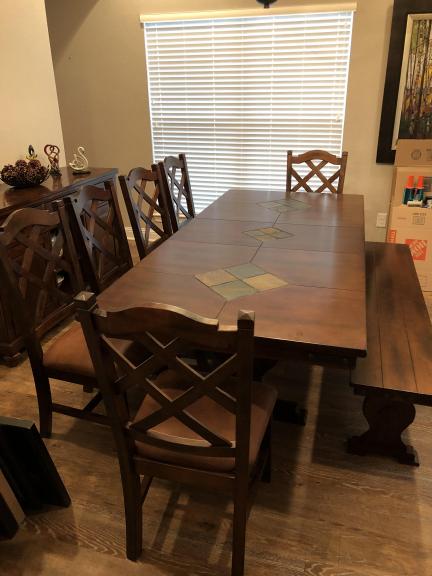 Garage sale in Lorena, Texas of Garage Sale Showcase Member rmjsmann.
