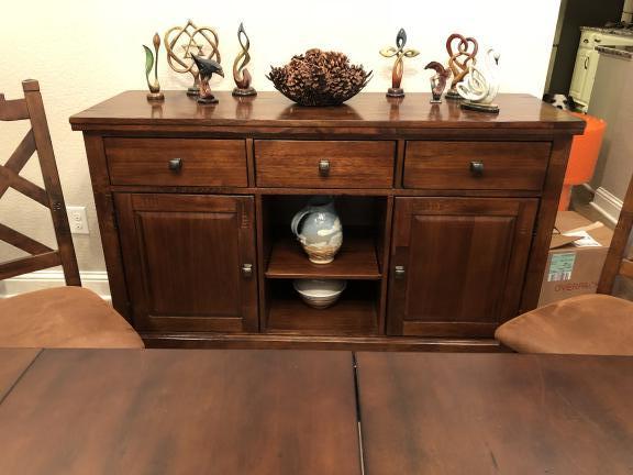 Dining room set