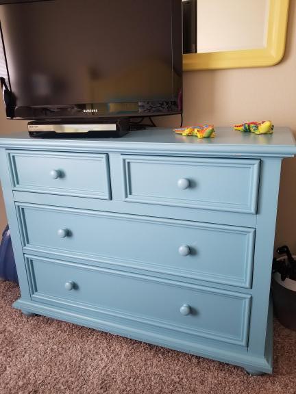 Queen bed bedroom set