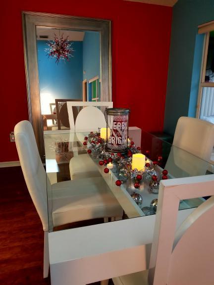 6 piece Contemporary dining room table set for sale in Sarasota FL