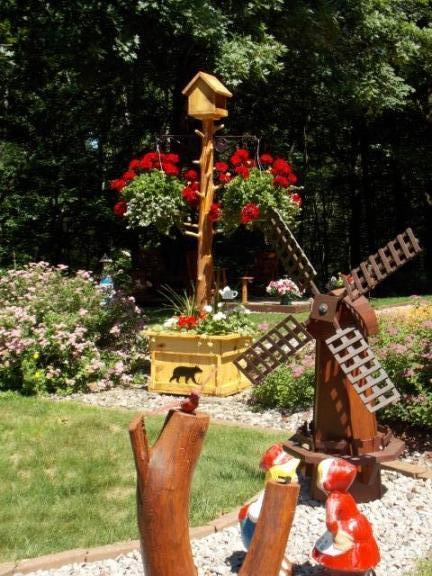 Rustic White Cedar Planter / Feeder