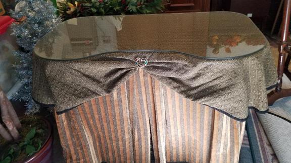 Make-up table for sale in Bryant AR