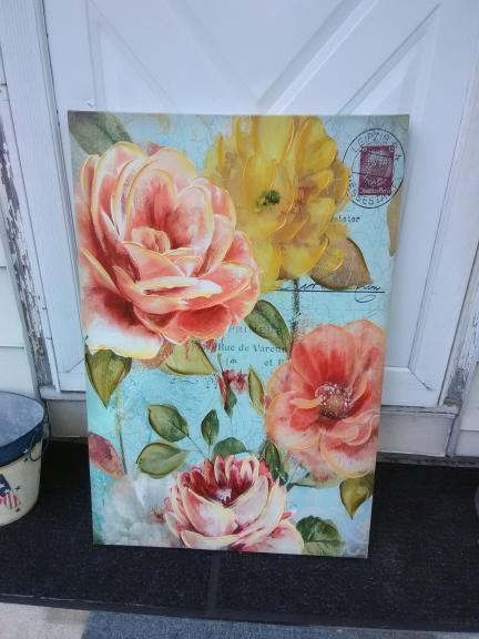 Garage sale in Toledo, Ohio of Garage Sale Showcase Member kaysdesigns1924.