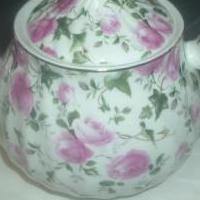 Victorian Porcelain Tea Pot for sale in Montague MI by Garage Sale Showcase member suziblue, posted 04/08/2018