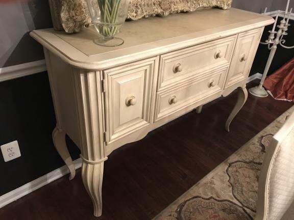 Dining room set