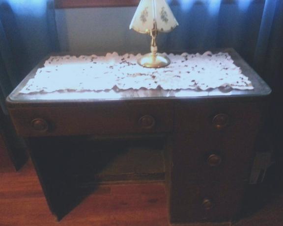 Garage sale in Middletown, New York of Garage Sale Showcase Member cindyannb7. 5 items currently listed for sale.