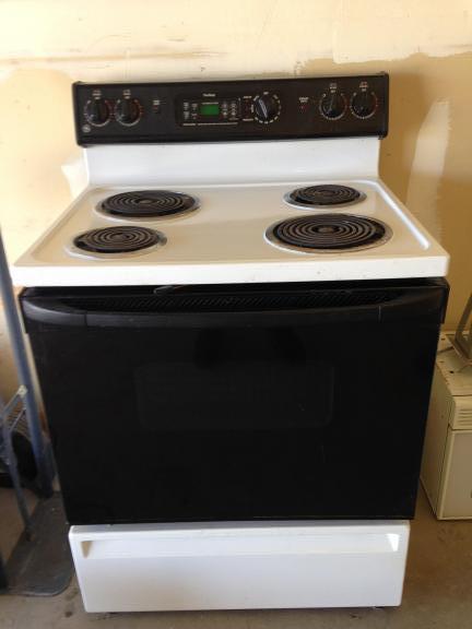 GE Stove and Range for sale in Granby CO