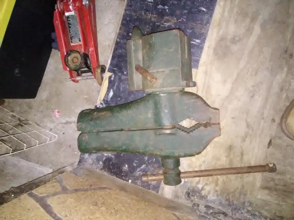 Chicago I'll vise pipe fitter ect for sale in Warren PA