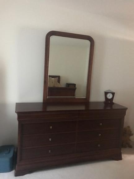 bedroom set