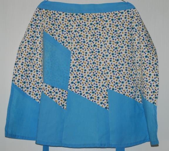 VINTAGE APRONS